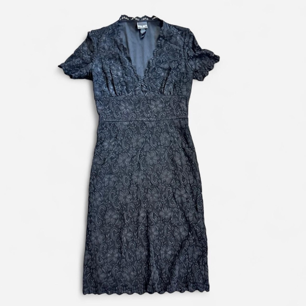 Bisou Bisou lace black dress v-neck short sleeves empire waist small size 6
